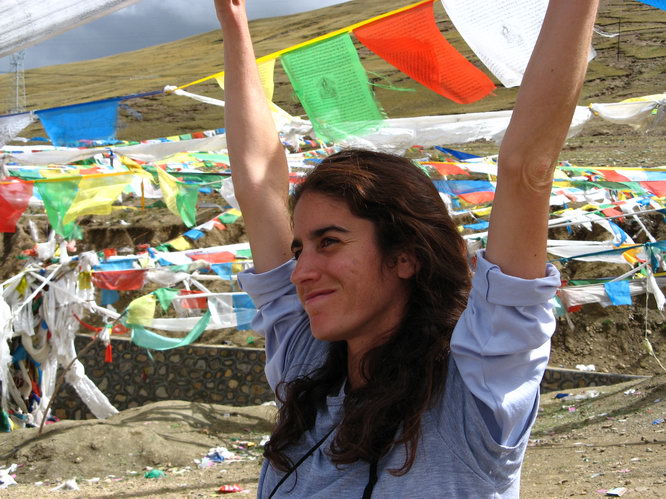 Kerri ran from the bottom of the pass and overtook our vechile right before the top. Go girl.